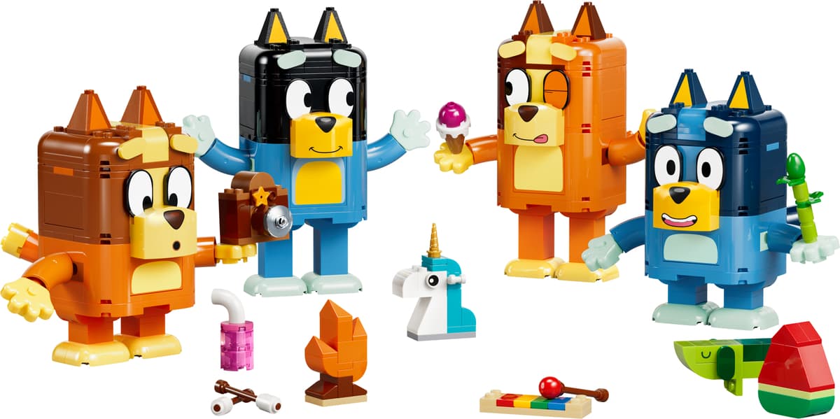 Brick-Built Bluey Family — 1