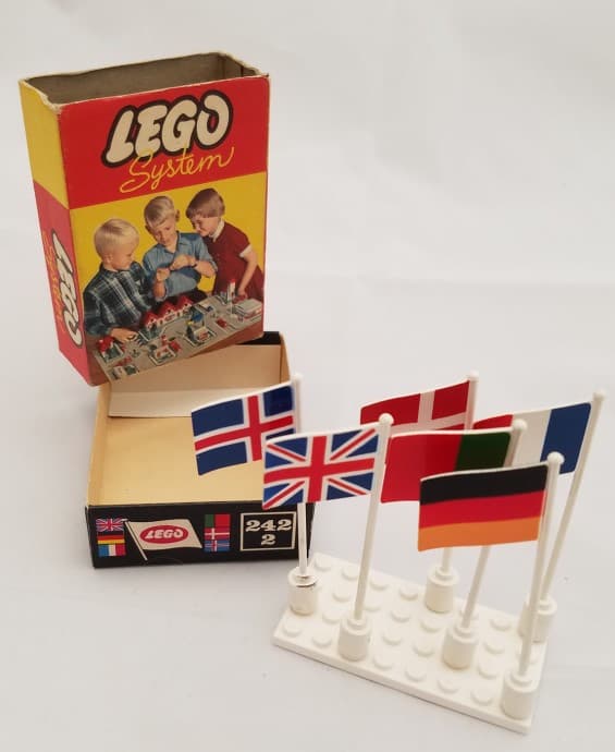 6 International Flags -2-