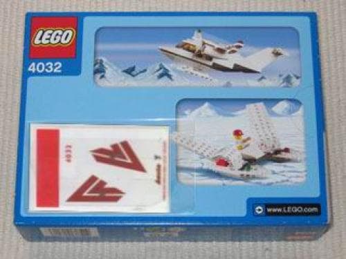 Passenger Plane - Lauda Air Version — 1