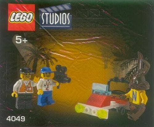 Nesquik Promotional Set: Quicky the Bunny, Director, Cameraman and Car — 1