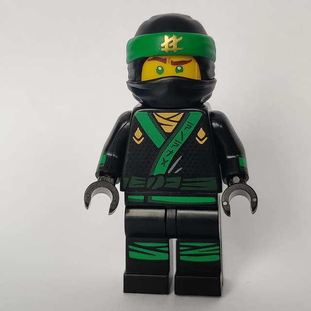 Lloyd with Head Wrap and Scarf (CMF)