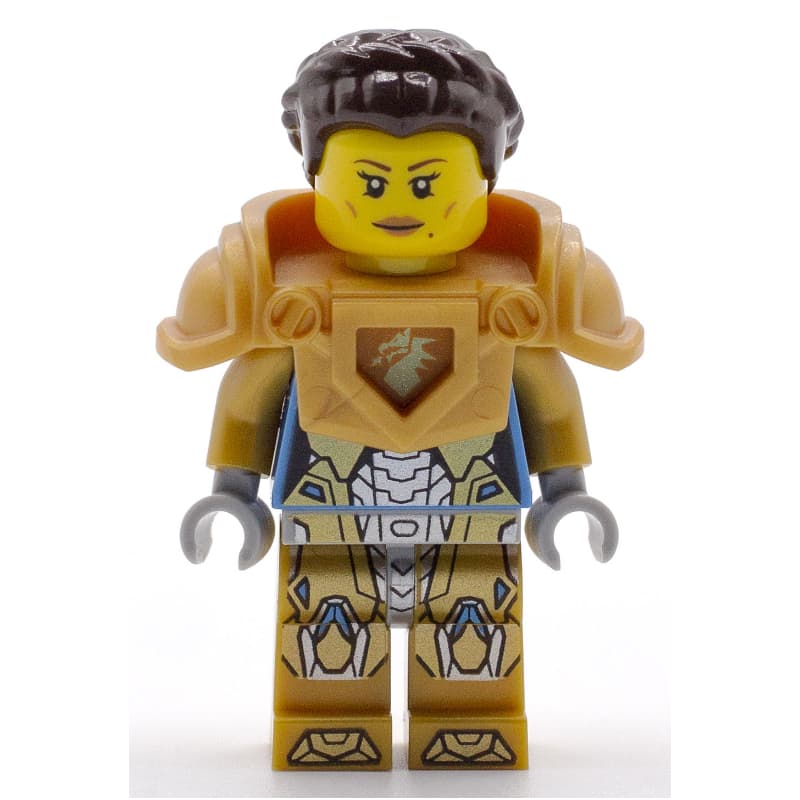 Queen Halbert with Shoulder Armor