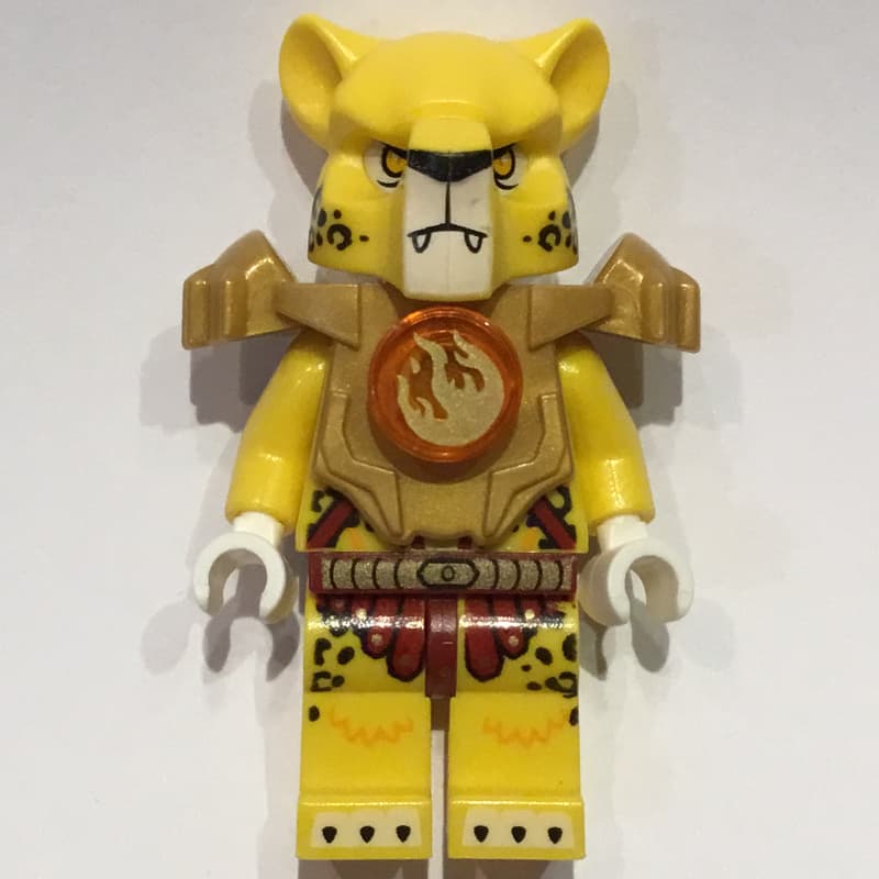 Lundor with Shoulder Armor and Fire Chi