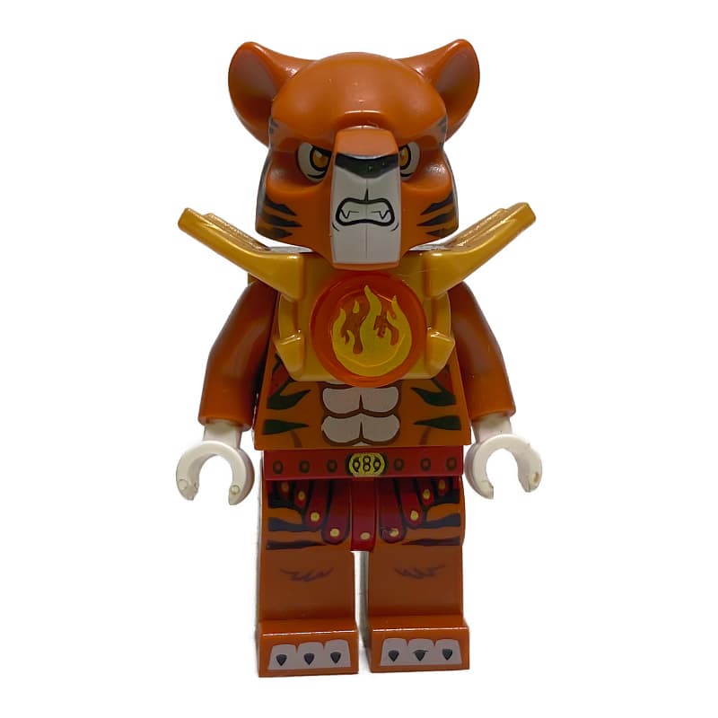 Trakkar with Shoulder Armor