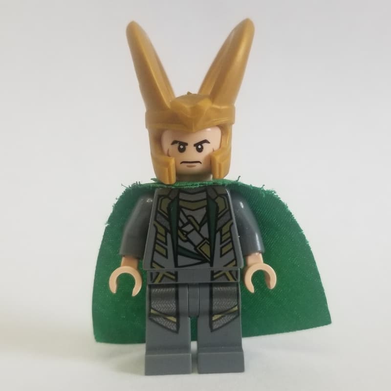 Loki, Dark Bluish Gray Outfit