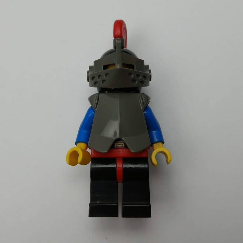 Knight (Breastplate on Red) - Black Legs, Red Plume